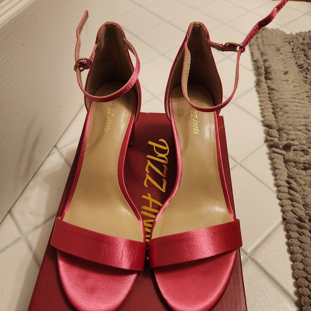 Women's Hot Pink Satin Block Heel